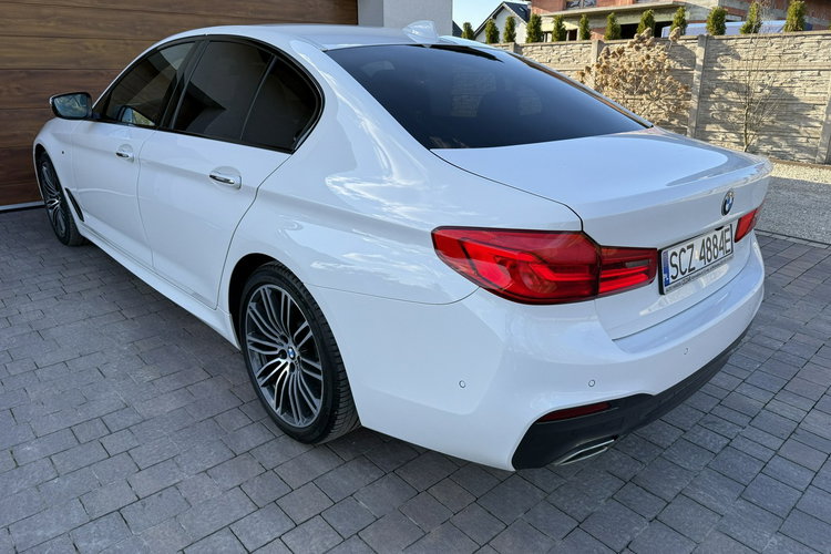 BMW 520 2.0 190KM XDrive kamery 360 M Pakiet Brutto krajówka zdjęcie 6