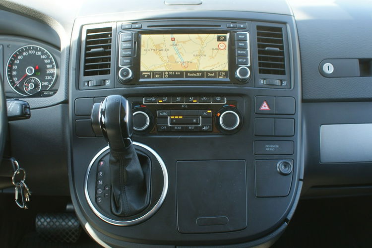 Volkswagen Multivan zdjęcie 24