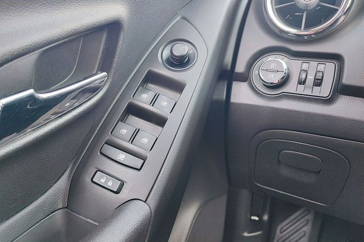 Chevrolet Trax 1.4 + 4x4 LT + oryginał i pełny serwis zdjęcie 19