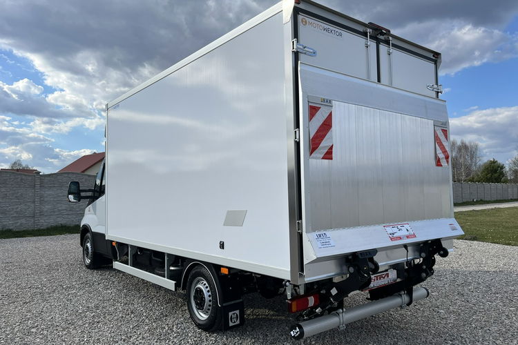 Iveco Daily 3.0/160KM Winda_B.A.R.-750Kg Chłodnia_Carrier -29 C/+29 C _GWARANCJA zdjęcie 4