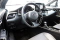 samochód osobowy Toyota zdjęcie 13
