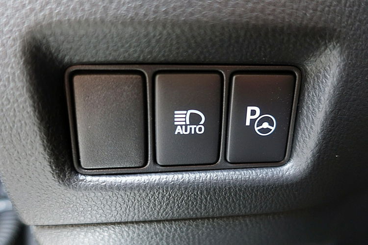 Toyota C-HR EXECUTIVE Led+ACC+Skóra+NAV GWARANCJA Kraj Bezwypad 1wł 1.8Hybrid F23% 4x2 zdjęcie 16