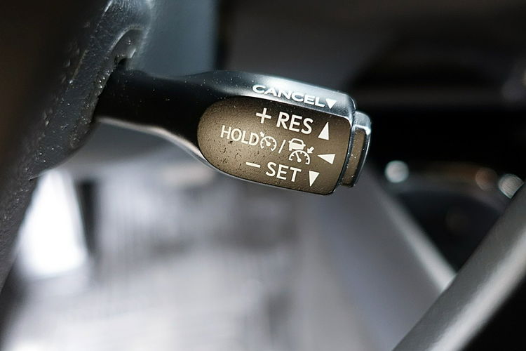 Toyota C-HR EXECUTIVE Led+ACC+Skóra+NAV GWARANCJA Kraj Bezwypad 1wł 1.8Hybrid F23% 4x2 zdjęcie 19
