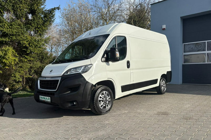 samochód dostawczy Peugeot zdjęcie 1