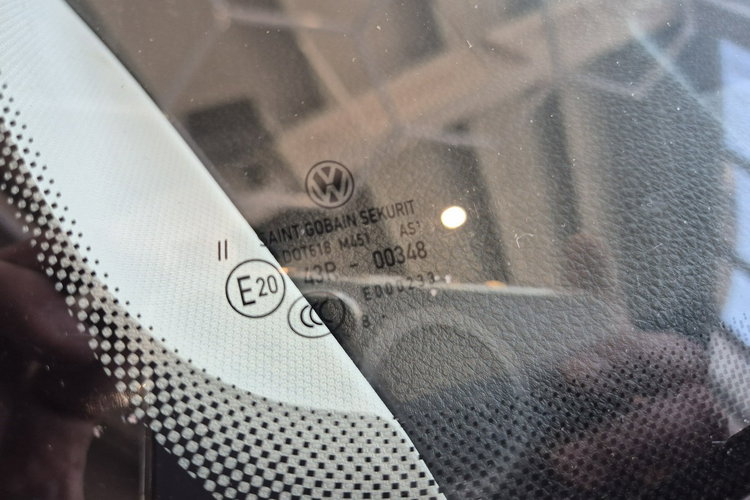 Transporter Volkswagen Transporter T6 2.0 TDi LONG / BEZWYPADKOWY / WEBASTO /1 wł zdjęcie 40