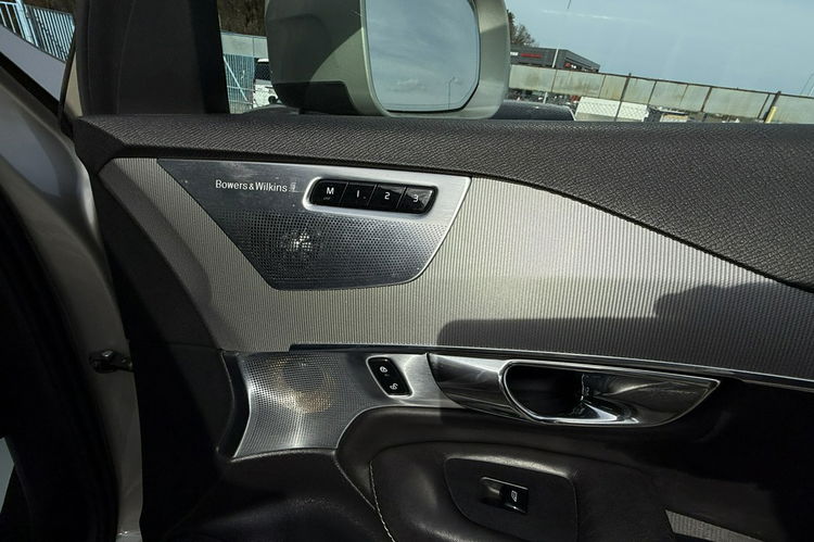 Volvo XC 90 2.0D5 inscription panoram full led Navi skóra salon PL 1 wl bezwypadk zdjęcie 37