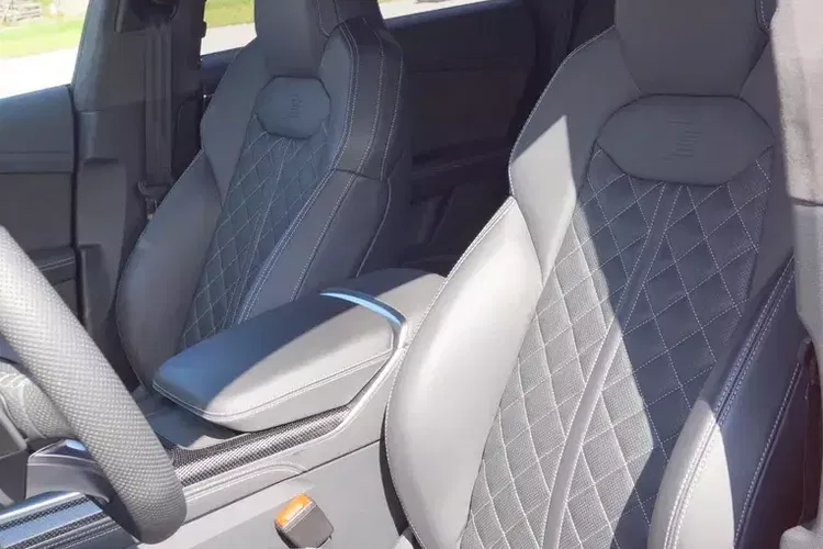 Audi sq8 zdjęcie 11