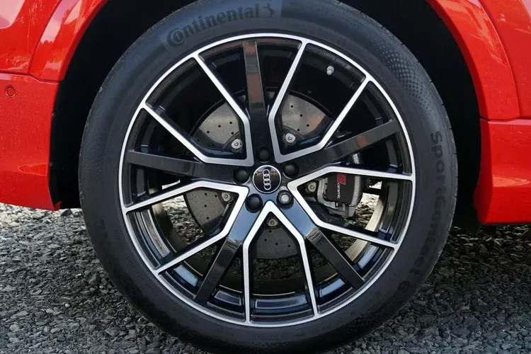 Audi sq8 zdjęcie 22