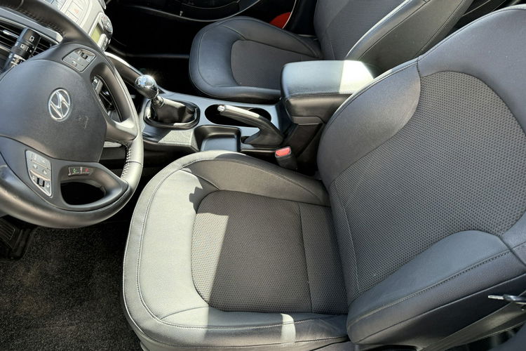 Hyundai ix35 Bardzo zadbana - oryginalny przebieg zdjęcie 27