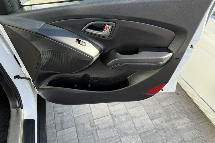 Hyundai ix35 Bardzo zadbana - oryginalny przebieg zdjęcie 28