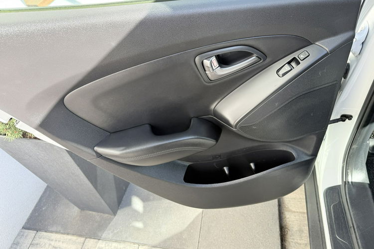 Hyundai ix35 Bardzo zadbana - oryginalny przebieg zdjęcie 33