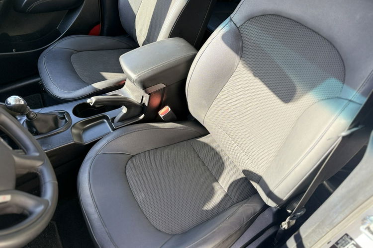 Hyundai ix35 Bardzo zadbana - oryginalny przebieg zdjęcie 38