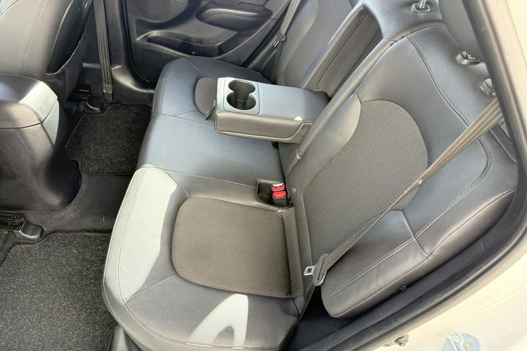 Hyundai ix35 Bardzo zadbana - oryginalny przebieg zdjęcie 9