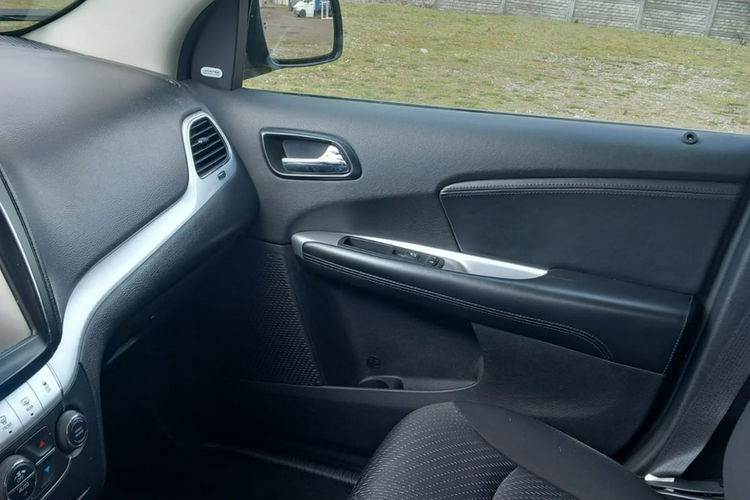 Fiat Freemont 2.4B 170KM 7 osobowy zdjęcie 16