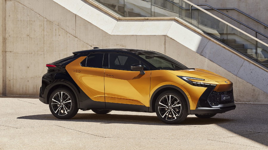 TOYOTA C-HR 2.0 Hybrid Dynamic Force Executive AWD zdjęcie 