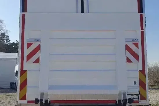 Volvo FE / NOWA chłodnia IGLOOCAR / 350 KM / 6x2 / 3 sztuki zdjęcie 6