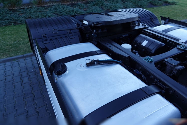 Ford F-MAX 500 / RETARDER / KLIMA POSTOJOWA / OPONY / 100 % / PO KONTRAKCIE SERWISOWYM  zdjęcie 18