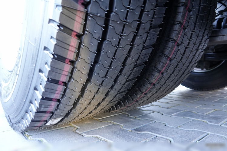 Ford F-MAX 500 / RETARDER / KLIMA POSTOJOWA / OPONY / 100 % / PO KONTRAKCIE SERWISOWYM  zdjęcie 21