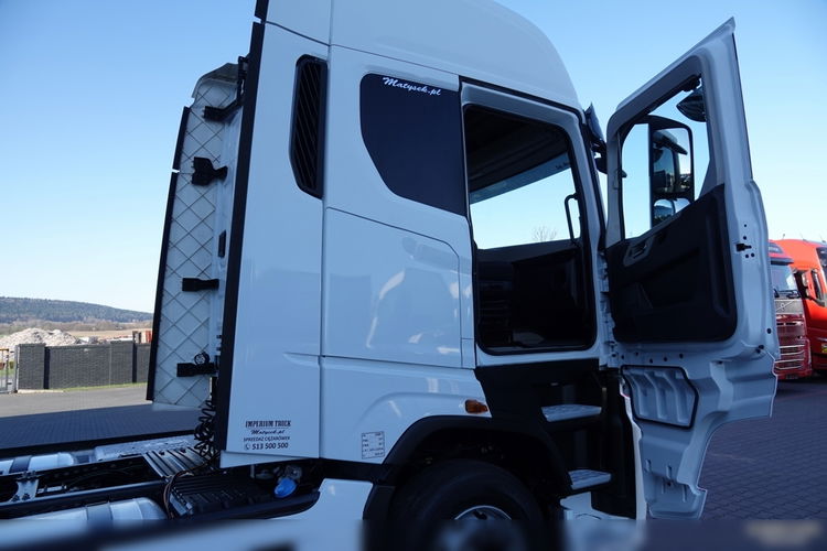 Ford F-MAX 500 / RETARDER / KLIMA POSTOJOWA / OPONY / 100 % / PO KONTRAKCIE SERWISOWYM  zdjęcie 39