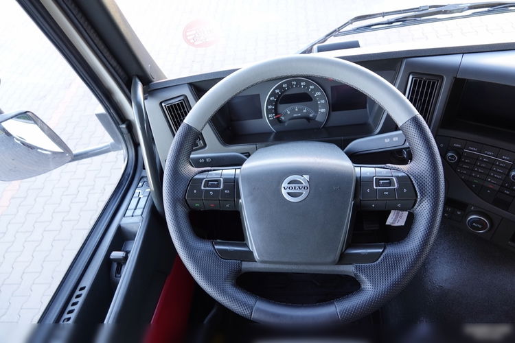 Volvo FMX 420 / 13 LITROWY / NISKA KABINA / SPROWADZONY / EURO 6 zdjęcie 28