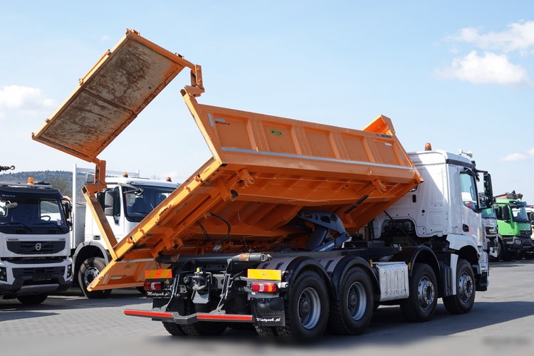 Mercedes AROCS 3243 / 8x4 / WYWROTKA + HYDROBURTA / BORDMATIC / MEILLER KIPPER / EURO 6 / OPONY 100 % zdjęcie 15