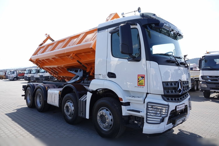 Mercedes AROCS 3243 / 8x4 / WYWROTKA + HYDROBURTA / BORDMATIC / MEILLER KIPPER / EURO 6 / OPONY 100 % zdjęcie 16