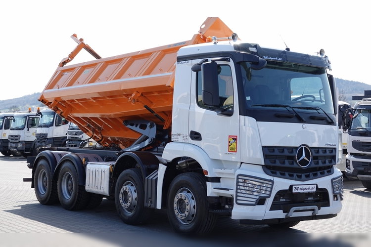 Mercedes AROCS 3243 / 8x4 / WYWROTKA + HYDROBURTA / BORDMATIC / MEILLER KIPPER / EURO 6 / OPONY 100 % zdjęcie 17
