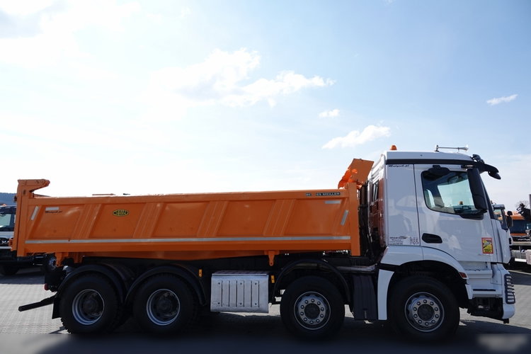 Mercedes AROCS 3243 / 8x4 / WYWROTKA + HYDROBURTA / BORDMATIC / MEILLER KIPPER / EURO 6 / OPONY 100 % zdjęcie 33
