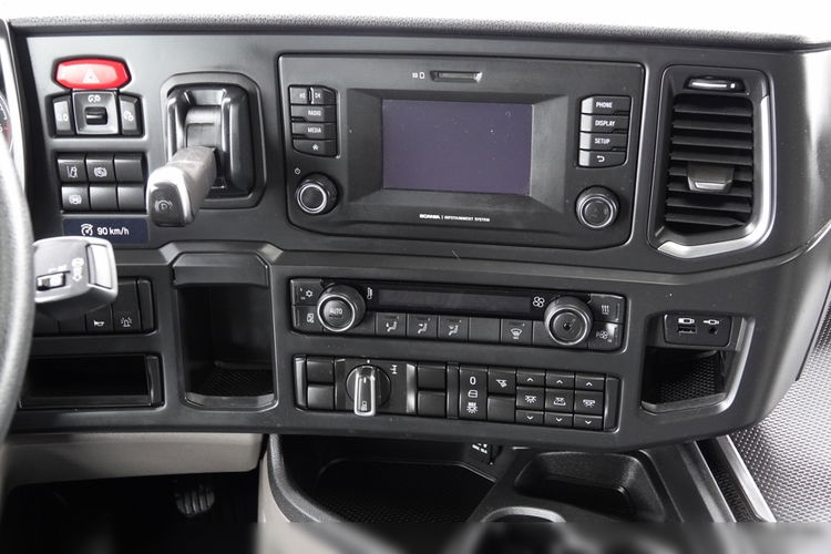 Scania R 450 / LOWDECK / MEGA / 2020 ROK / PO ZŁOTYM KONTRAKCIE SERWISOWYM / zdjęcie 29