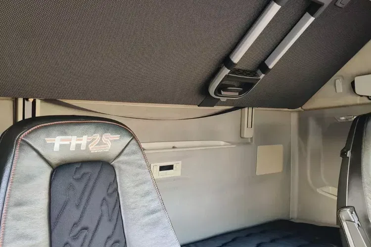 Volvo FH4 500 / AUTOMAT / LOW DECK / NA 25 LECIE / TV / zdjęcie 21