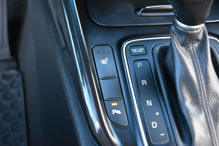 Kia Carens 1.7d(141KM) Led Duża Navi Kamera 2xPDC Automat Grza.Kierownica Alu 17" zdjęcie 29