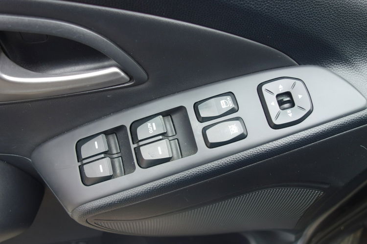 Hyundai ix35 Hyundaj IX 35 2010 2.0 benzyna z gazem 163km automat pół skóry 4x4 zdjęcie 18