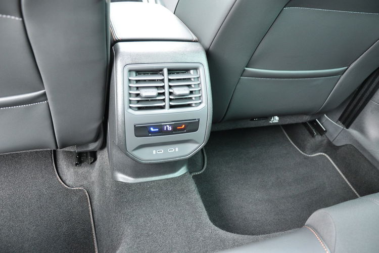 Cupra Formentor 2.0TSI 190KM 4Drive DSG Kamera Podgrz. Kier. FullLink Gwar. DealerFV zdjęcie 28