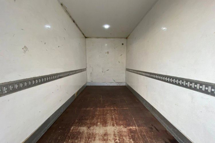 Crafter Volkswagen CRAFTER 2.0 TDi 177 / UNIKATOWY / WYSOKI KONTENER / E6 zdjęcie 26