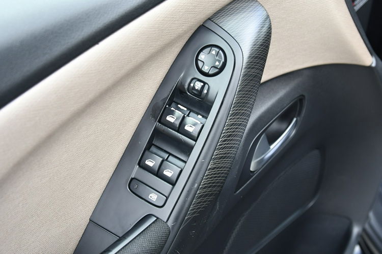 Citroen C4 Picasso 1.6Benz Navi, Asystent parkowania, Kamera Cof.Parktronic. zdjęcie 13