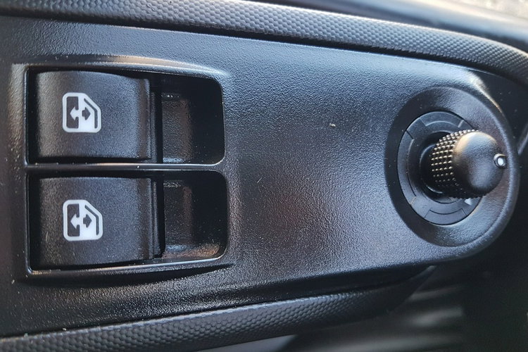 Iveco Daily KONTENER NISKOPODŁOGOWY 4.43x2.23x2.42 SKLEP BAR FOODTRUCK KAMPER AC zdjęcie 9