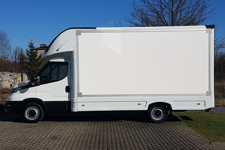 Iveco Daily KONTENER NISKOPODŁOGOWY 4.43x2.23x2.42 SKLEP BAR FOODTRUCK KAMPER AC zdjęcie 11