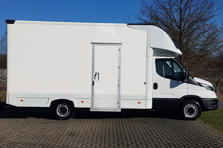 Iveco Daily KONTENER NISKOPODŁOGOWY 4.43x2.23x2.42 SKLEP BAR FOODTRUCK KAMPER AC zdjęcie 12