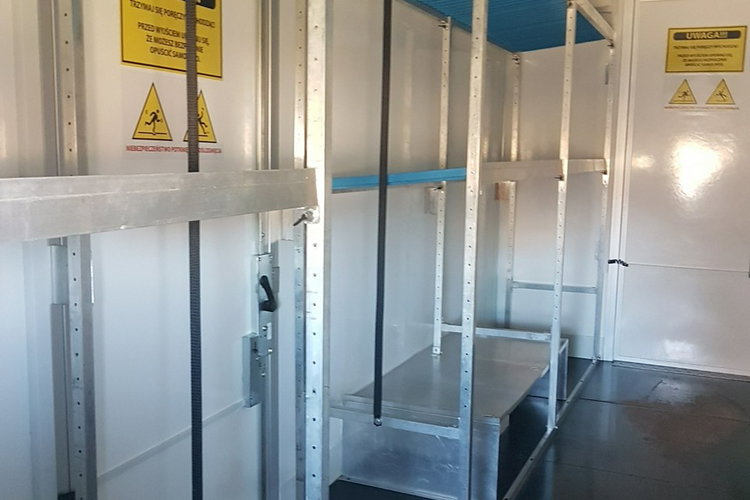 Iveco Daily KONTENER NISKOPODŁOGOWY 4.43x2.23x2.42 SKLEP BAR FOODTRUCK KAMPER AC zdjęcie 19