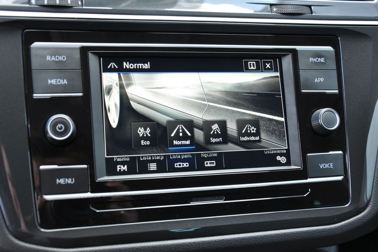 Volkswagen Tiguan 2.0TDI 150KM DSG 4Motion Life Temp.Aktywny Czujniki SalonPL 1wł zdjęcie 21