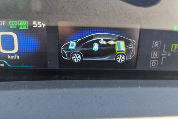Toyota Prius 1.8 Plug-In Hybrid 32tyś.km StanB.D. zdjęcie 22