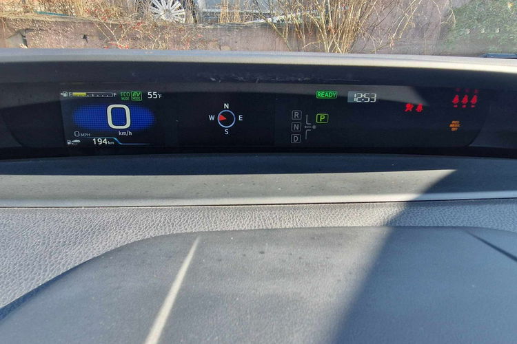 Toyota Prius 1.8 Plug-In Hybrid 32tyś.km StanB.D. zdjęcie 23