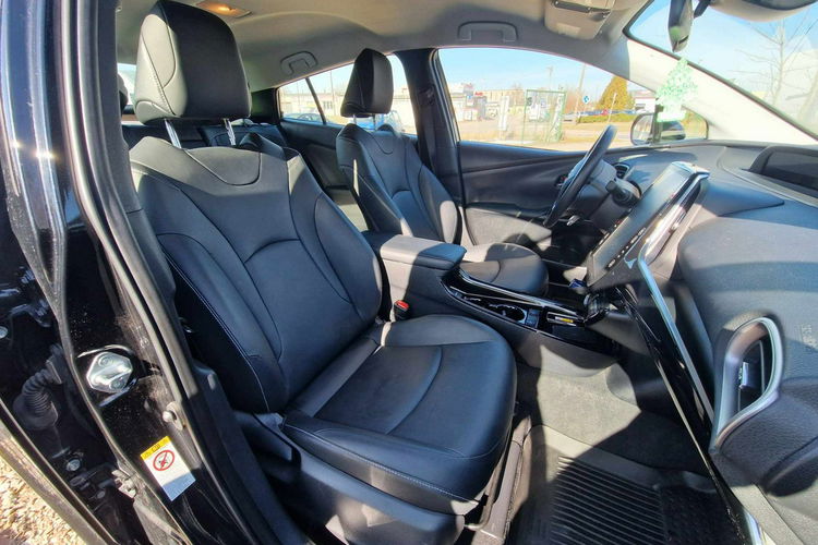 Toyota Prius 1.8 Plug-In Hybrid 32tyś.km StanB.D. zdjęcie 26