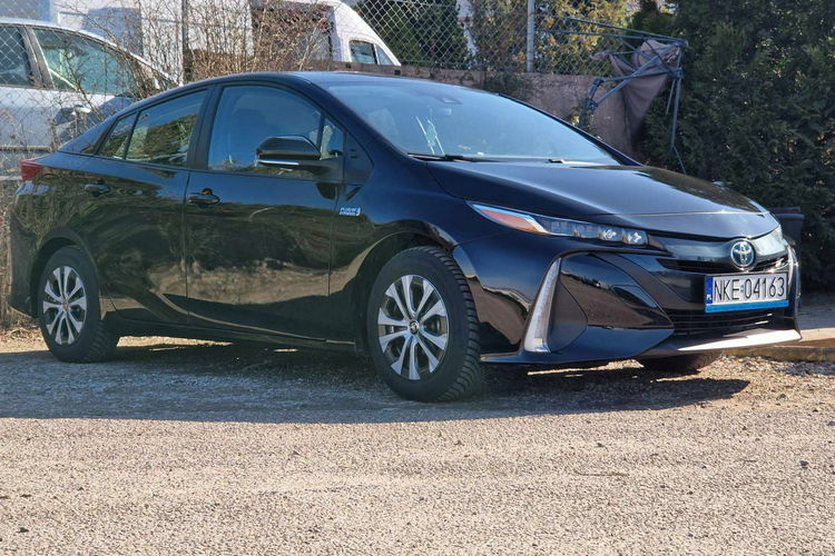 Toyota Prius 1.8 Plug-In Hybrid 32tyś.km StanB.D. zdjęcie 3