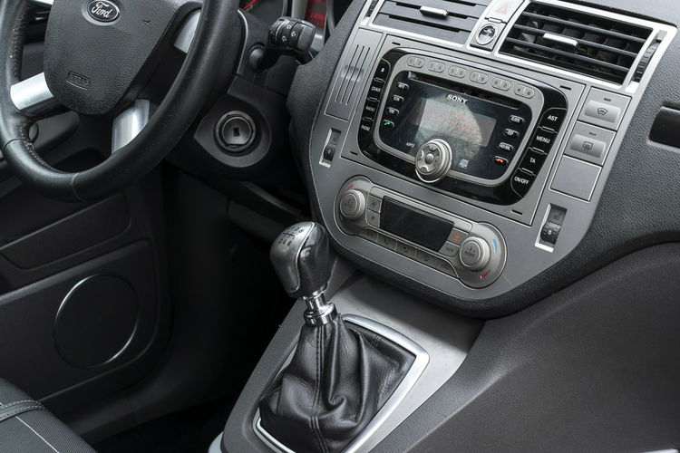 Ford Kuga 2.0_Diesel_140KM zdjęcie 15