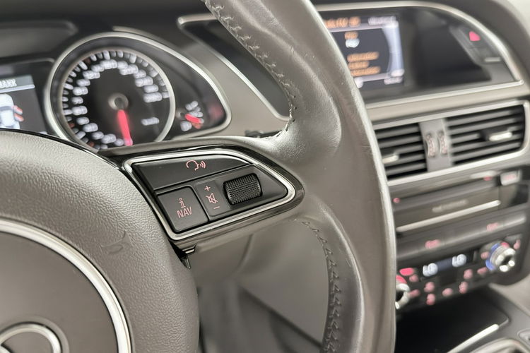 Audi A5 1.8 TFSi 170PS LIFT S-LINE Navi MMI Klimatronic KeyLessG BiXenon SPORT zdjęcie 29