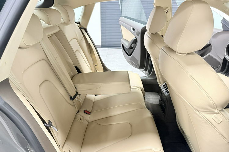 Audi A5 1.8 TFSi 170PS LIFT S-LINE Navi MMI Klimatronic KeyLessG BiXenon SPORT zdjęcie 30