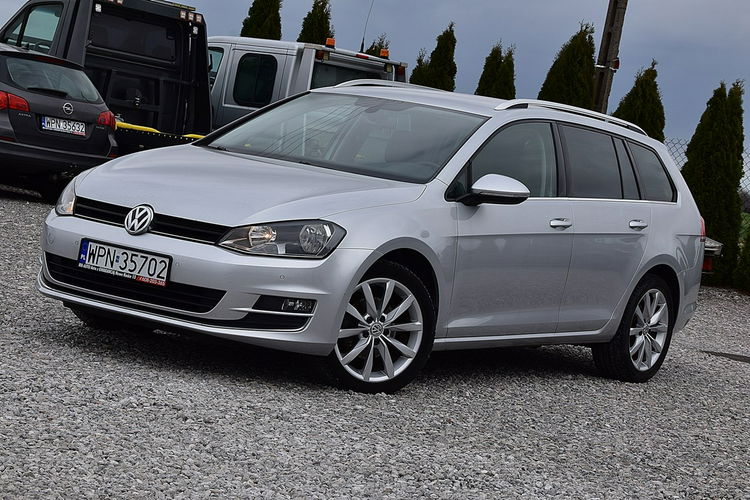 Volkswagen Golf 1.6TDI 110KM Kamera Pół-Skóra Navi Gwarancja zdjęcie 17