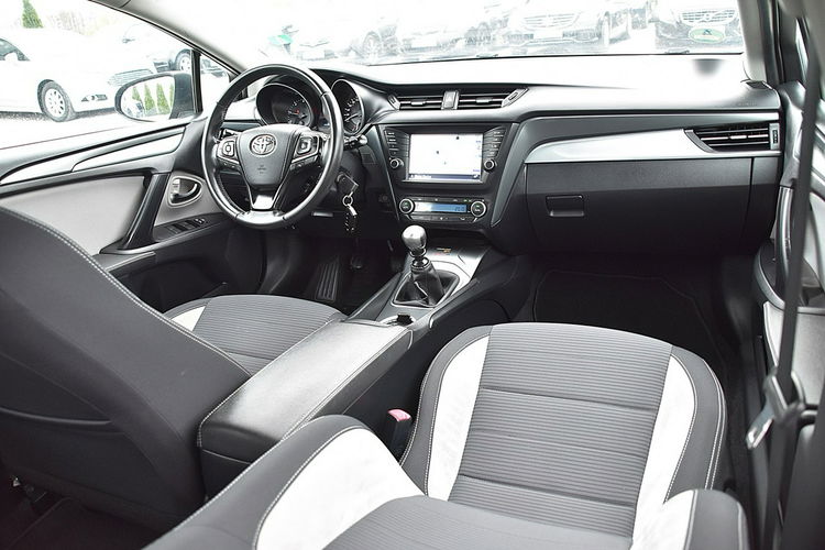 Toyota Avensis D4D Led Navi Kamera Gwarancja zdjęcie 6