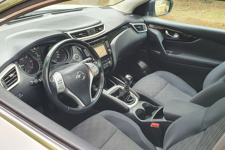 Nissan Qashqai 1.5 dCi # NAVI # Climatronic # Panorama # Kamera # Biała Perła # IGŁA zdjęcie 10